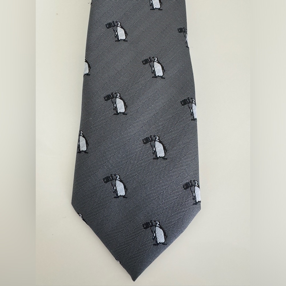 👔 Sederias Santiago S.A. Gray Penguin Patterned Men's Tie 🐧